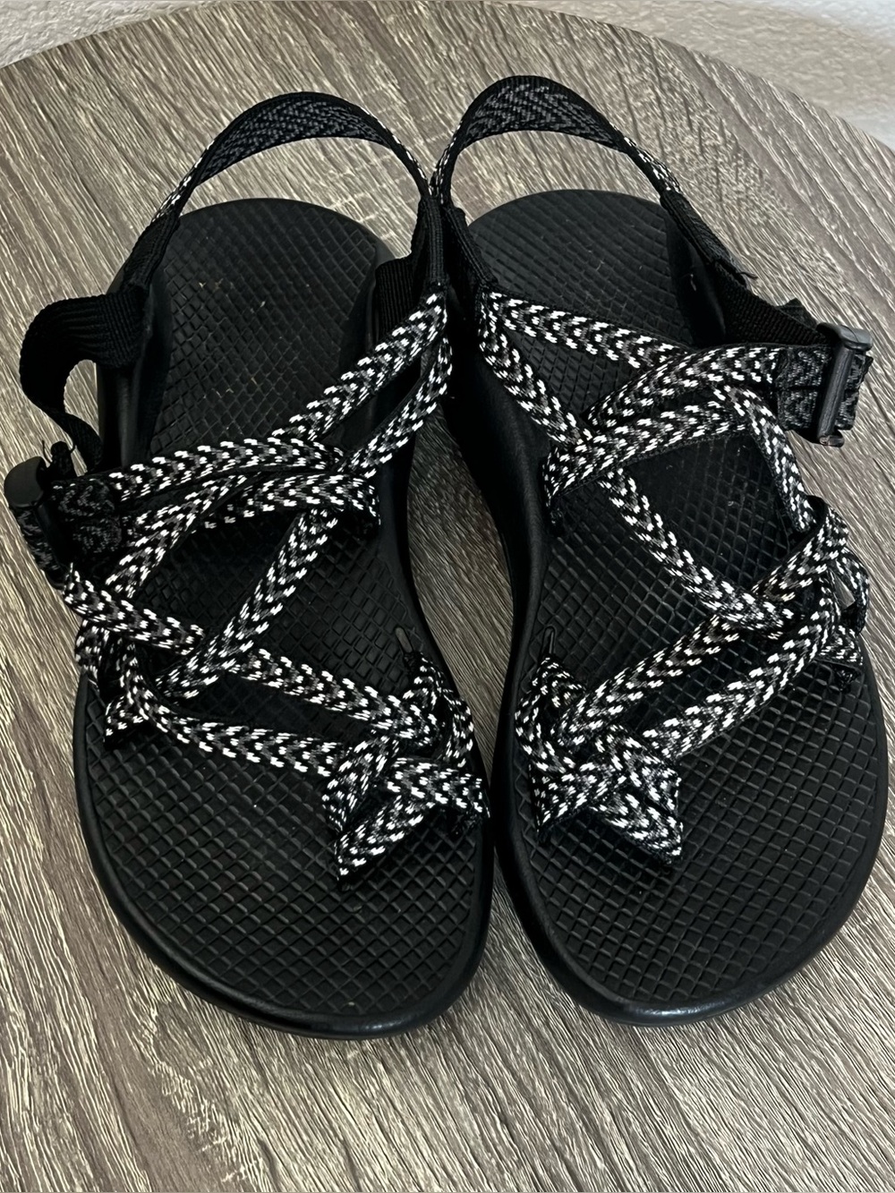Chaco Women's ZX/2 Black and White Classic Hiking Sandal- Size 5